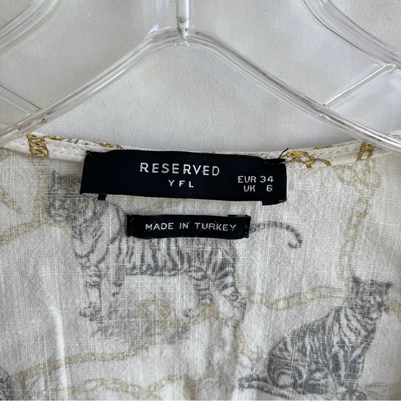 YFL Reserved tiger all over print cropped, ties front wrap style top, size US S - Picture 4 of 7